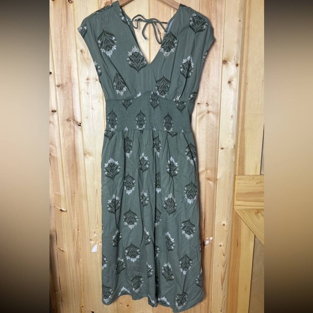 Old Navy Women’s Midi Dress XS  Floral Flowy Smocked Cottagecore Milkmaid Prarie
